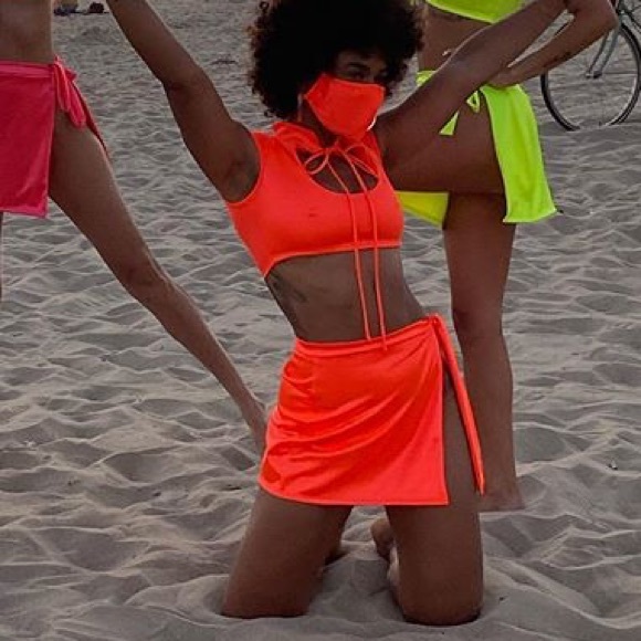 Laina Rauma Orange Silk Two-Piece Set - Picture 3 of 5